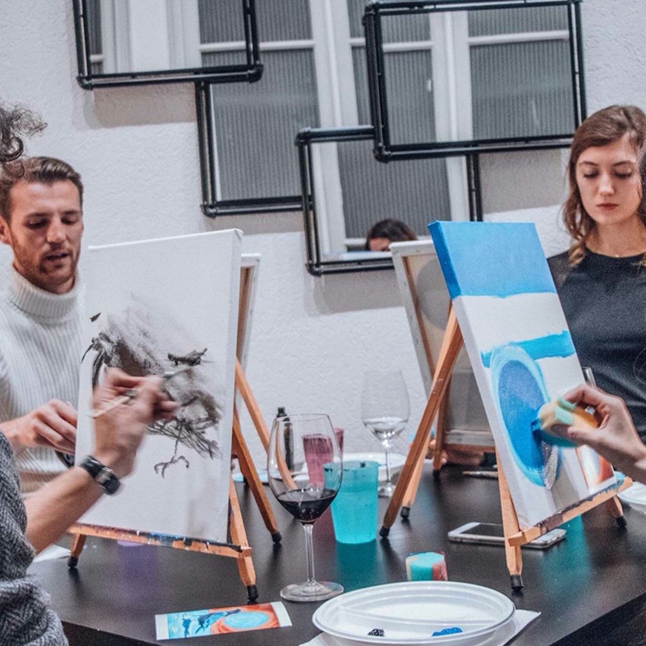 Rome: Paint and Sip Experience with Italian Wine & Pizza