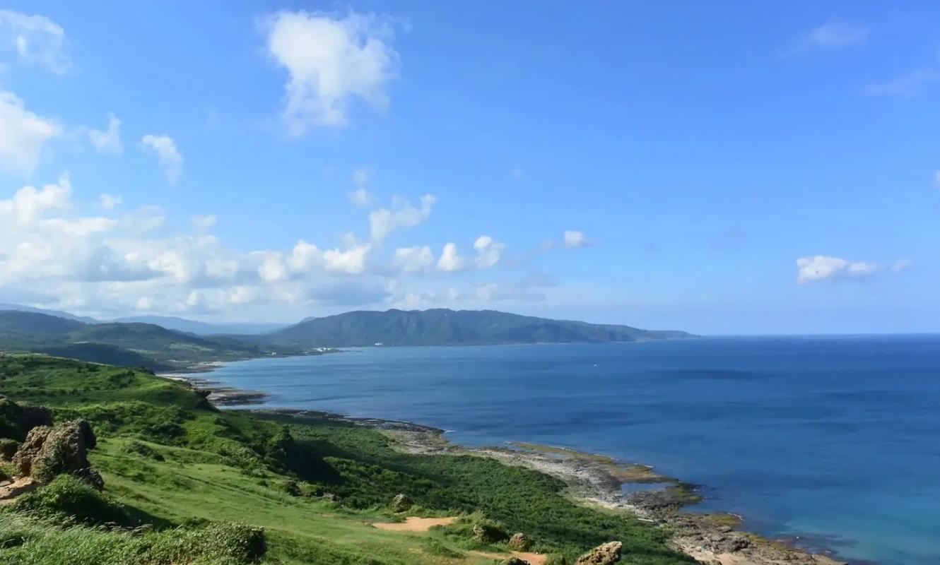 台灣墾丁國家公園+鵝鑾鼻燈塔+龍磐公園+白沙灣海灘+船帆石