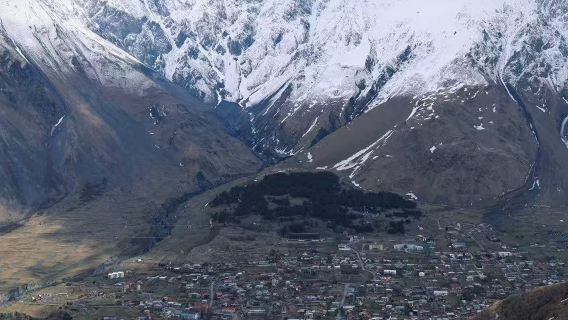 ทัวร์จอร์เจีย ทบิลิซี มหาวิหารทรินิตี้ศักดิ์สิทธิ์ + หอระฆังทบิลิซี + ป้อมปราการแม่