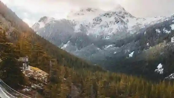 溫哥華出發Squamish小鎮+吊橋海天纜車包車一日遊