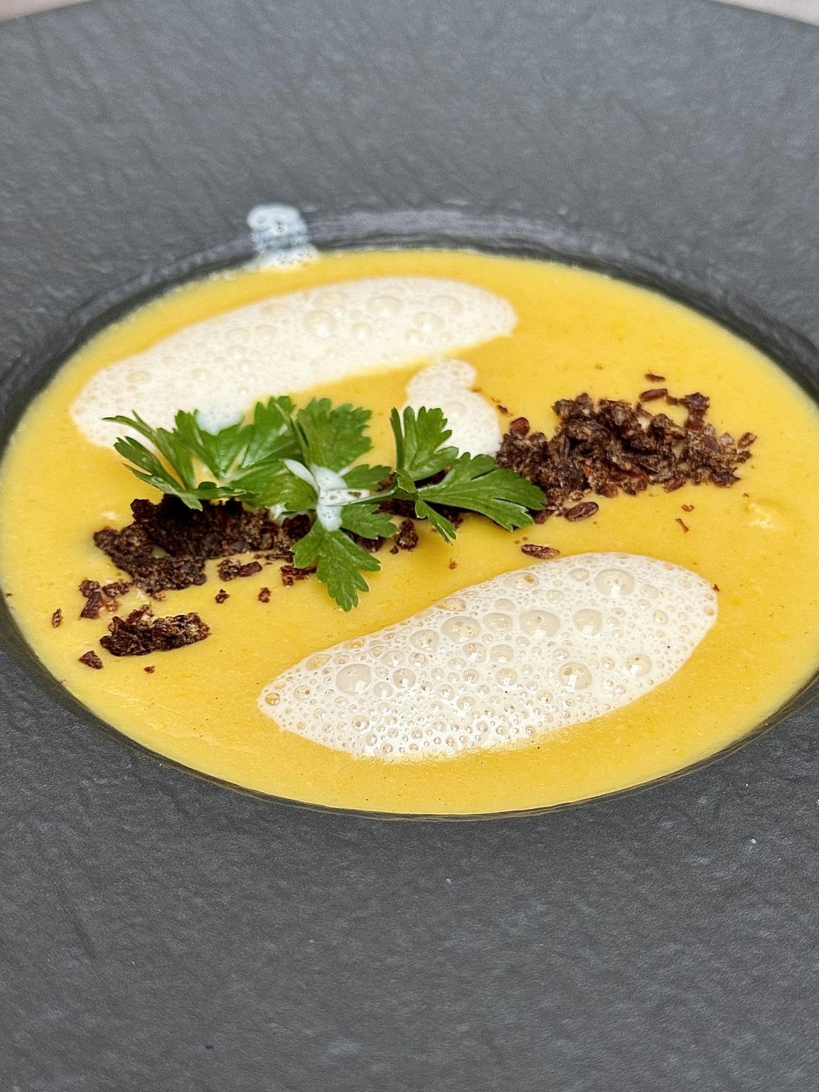 ALvis viral restaurant in Berlin, Germany - restaurant reservation service