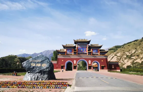 張掖馬蹄石窟旅遊區半日遊【純玩精選/專享商務座艙】