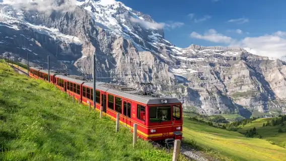 Swiss Travel Pass eSIM 10GB ราคา 1 บาท