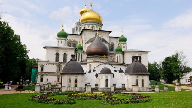 New Jerusalem Monastery + Novodevichy Convent day tour