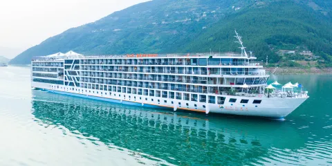 長江行長江*攬月*極光新船雲帆*如歌長江三峽旅遊重慶到宜昌到重慶