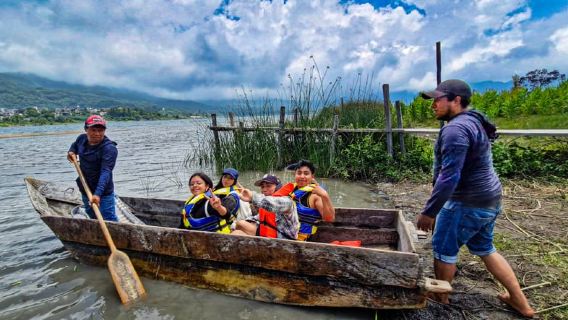 From Panajachel: Canoe Adventure and Tul Route in Atitlán