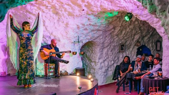 Granada: Spettacolo di Flamenco al Templo del Flamenco con Bevanda