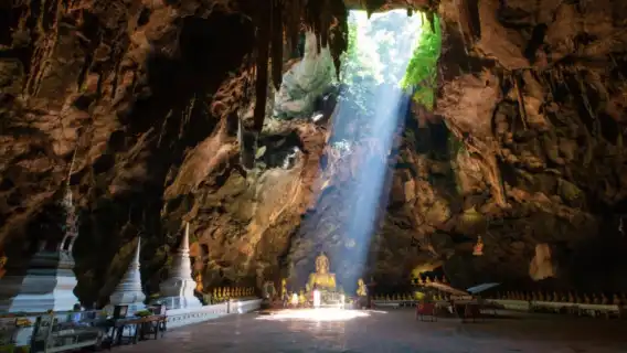 泰國華欣一日遊【曼谷出發丨華欣海灘丨拷龍穴丨拷汪宮】
