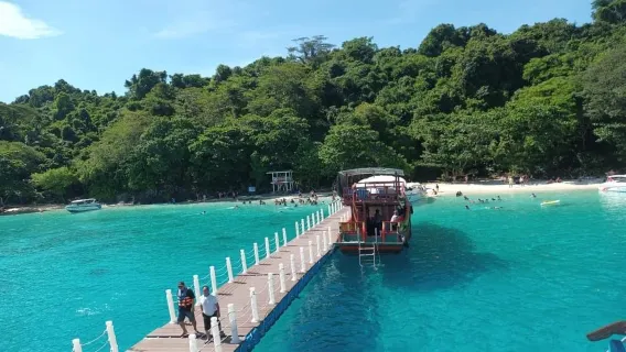 Departing from Koh Chang: Speedboating Half-Day Tour to 3 Islands (Koh Rang + Yak Yai)