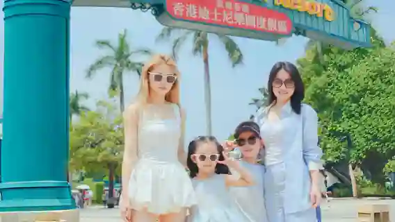 香港旅拍【包含攝影師迪士尼門票 香港市區街拍 結婚登記跟拍 不限人數】