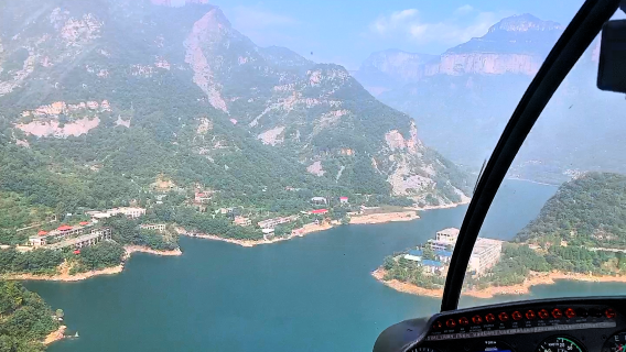 河南焦作雲台山飛行基地R44直升機體驗【多航線可選/一架次3人起飛/週末可體驗】