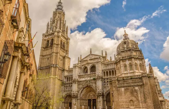 西班牙馬德里來回：托萊多+塞戈維亞半日/一日遊（英/中導遊）