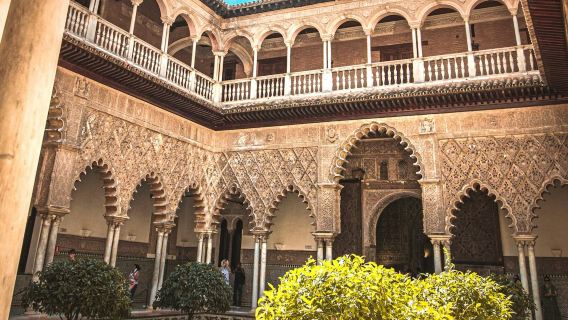 พระราชวังอัลกาซาร์แห่งเซบียา มหาวิหาร และหอคอยจิรัลดา: เข้าชมโดยไม่ต้องต่อคิว + ทัวร์พร้อมไกด์