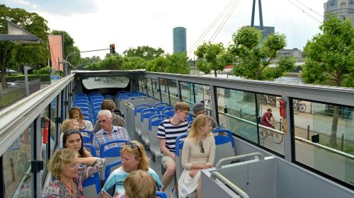 Frankfurt skyline tour by bus