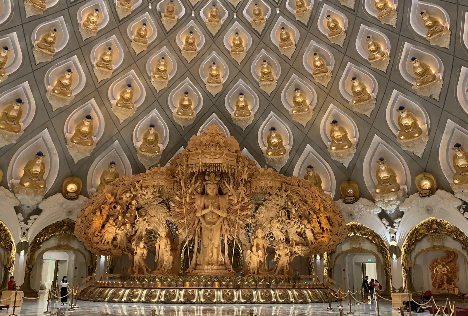 Shanghai private car day tour: Zhujiajian Scenic Area - Zhujiajian Guanyin Fajie