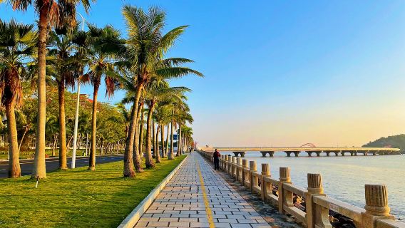 珠海純玩一日情侶路+漁女+圓明新園+勵駿龐都+珠澳人工島B線