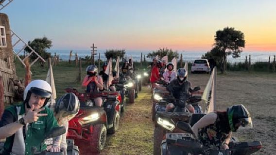Durres: Goldene Stunde mit dem Quad