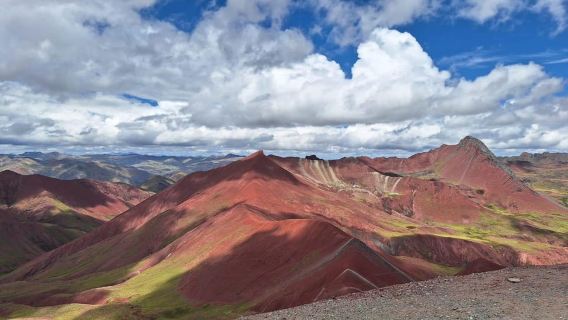 Excursión al mirador de la Montaña de Colores y el Valle Rojo en Cusco