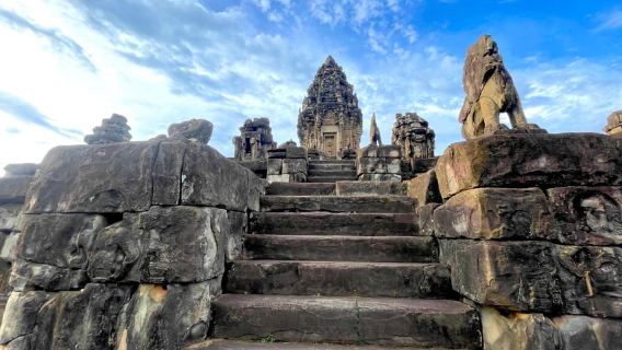 Siem Reap: Bakong Temple, Roluos Groups & Countryside