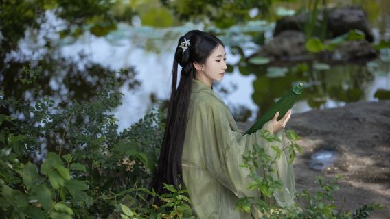 成都Tripメモリー【冒険に満ちた山登りや深い森への探検、カメラマンのレンズが追いかける中、限界に挑むスキーで自由を抱きしめる】