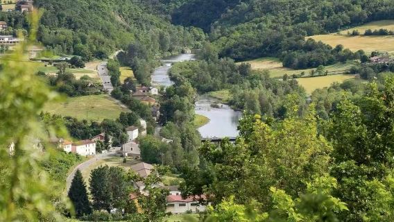 米蘭出發包車：亞歷山德里亞要塞+廣場+博物館+聖彼得大教堂