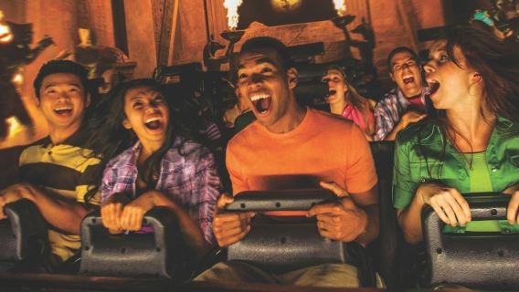 ยูนิเวอร์แซล ออร์แลนโด รีสอร์ท: ทริปเที่ยวแบบไปเช้าเย็นกลับด้วยรถไฟไบรท์ไลน์จากอเวนทูรา