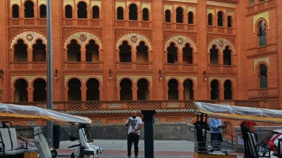 Madrid: tour guidato di 3 ore in tuk tuk elettrico