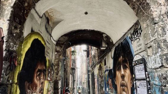 意大利那不勒斯市區網紅景點-新堡-Toledo地鐵站包車精選