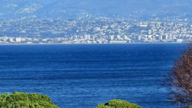 Departing from Nice, France: Antibes + IGY Vieux-Port de Cannes - The Azure Ceiling of Southern France|Snow-capped mountains and sea in one frame