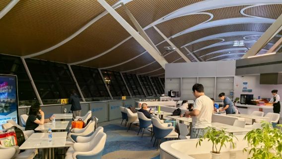 Shanghai, China | Pudong International Airport VIP lounge pass + meal