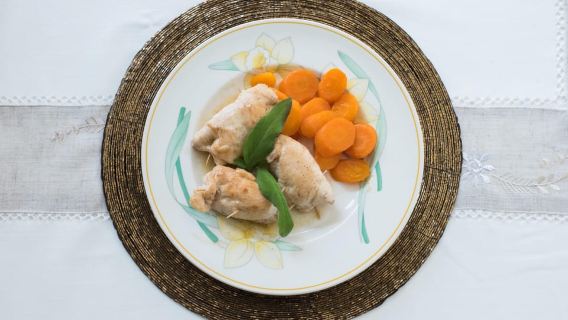 Como: Dining Experience at a Local Home