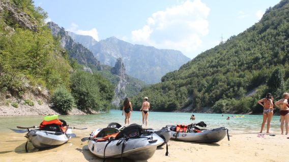 Jablanica: Neretva Kayaking Tour near Mostar