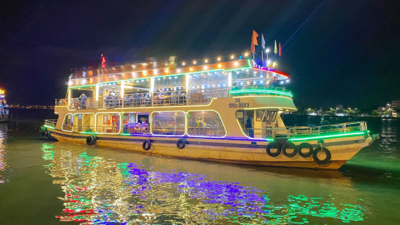 Nighttime on Han River with Boat Cruise in Da Nang City