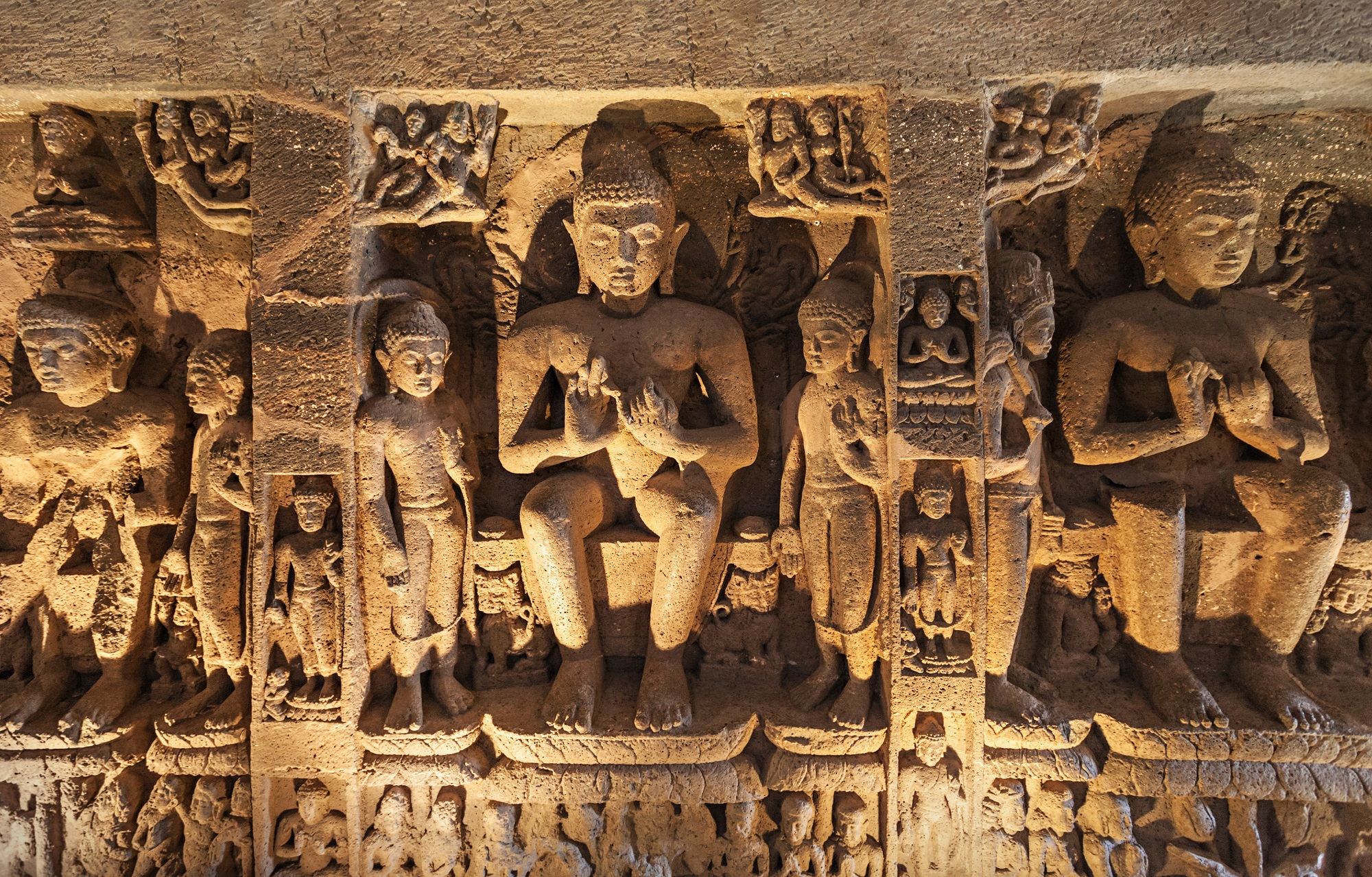 Same Day Tour of Ajanta & Ellora Caves from Mumbai