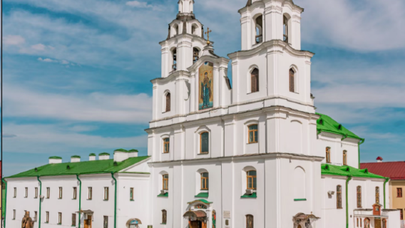 明斯克經典一日遊-聖靈大教堂、勝利廣場，探索舊城歷史與藝術脈