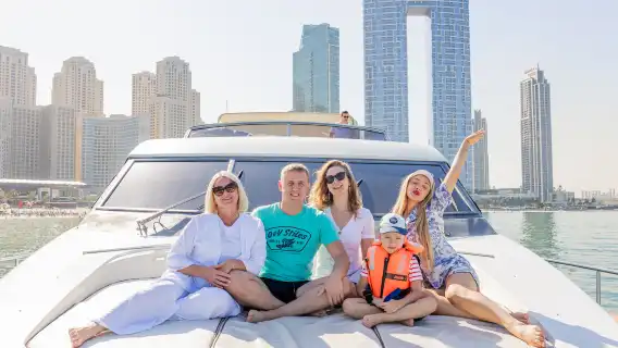 杜拜 Xclusive 豪華共享碼頭遊艇之旅 1/2/3 小時+現場音樂+早餐/燒烤+飲品（可選）