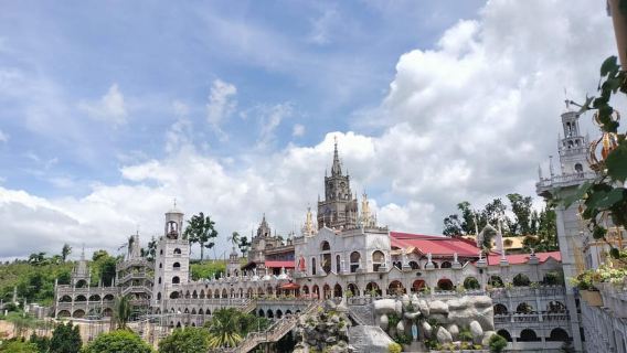 Cebu: osservazione degli squali balena, chiesa di Simala e tour del tesoro di Ka