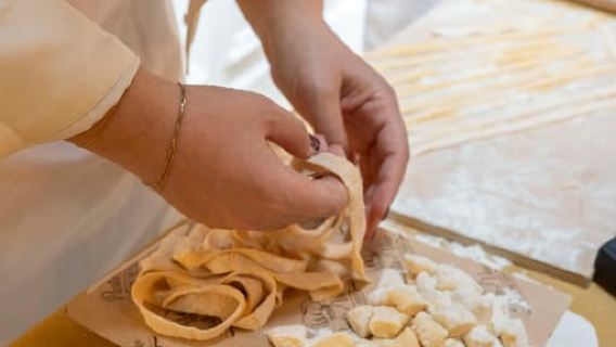 Rome et Milan : cours de cuisine et accords mets et vins chez Come Na Vorta