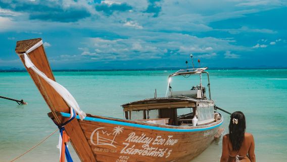 Krabi-4 islands with beach picnic by Luxury Longtail Boat- Half day 4 hrs. 