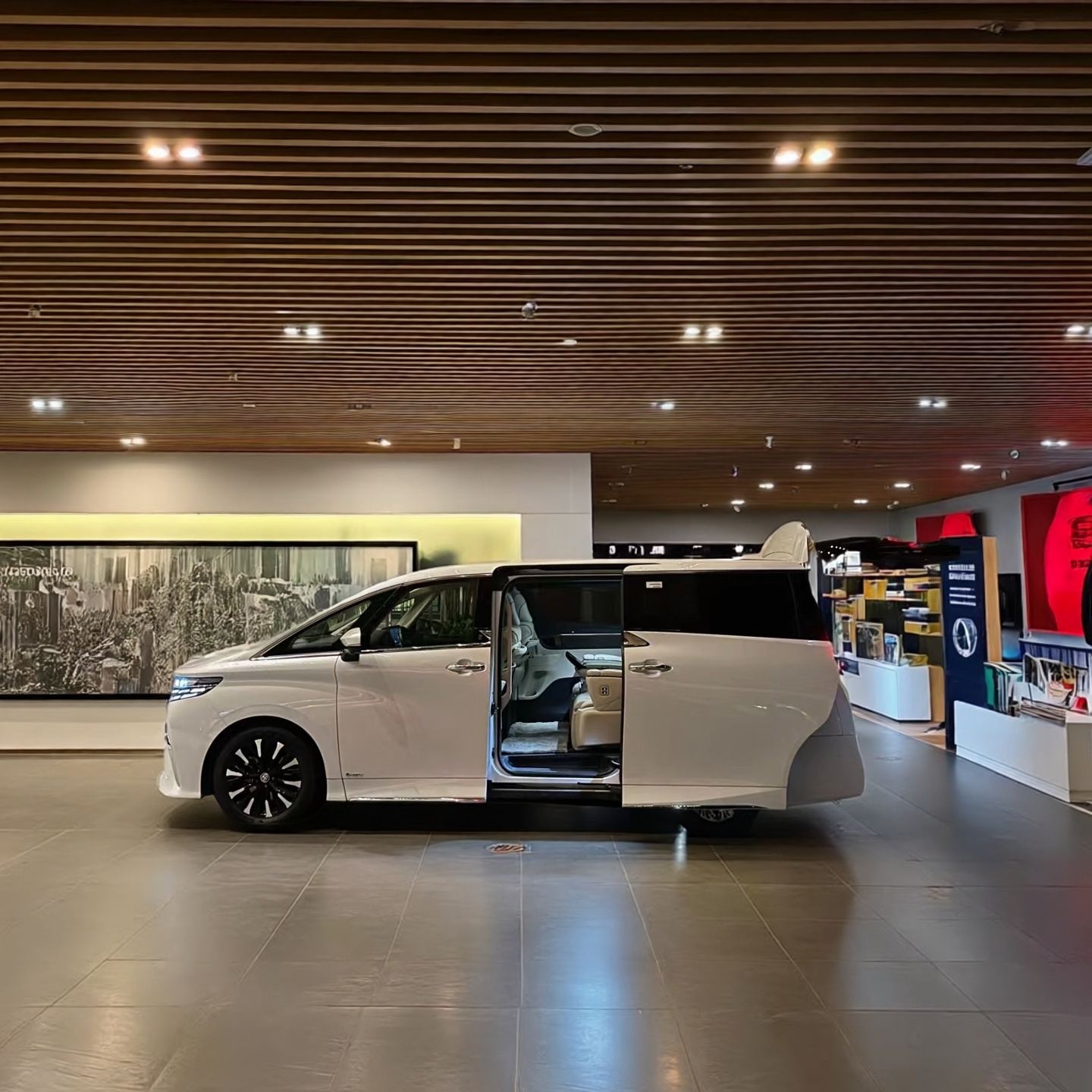 Cross-border private charter service in Greater Bay Area [Direct shuttle service with Macau/Hong Kong/Guangdong licensed business vehicles covering Macau, Hong Kong, Guangzhou, Zhuhai, Shenzhen and more]