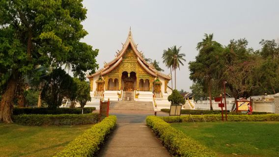 寮國掠影|琅勃拉邦巴烏石窟一日遊【包車10小時】
