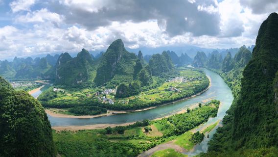 구이린 1일 프라이빗 투어: 리강 래프팅 + 샹공산 + 흥평고진(싱핑구전)