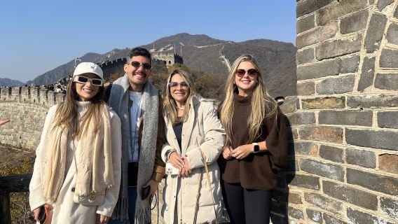 Perjalanan satu hari ke Kota Air Gubei Beijing + Tembok Besar Simatai ◆ Tur pribadi untuk keluarga ◆ Antar-jemput hotel dalam Lingkar 5