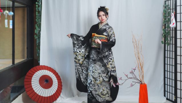 Kyoto Kimono & Yukata Erlebnis mit japanischem Make-up/Fotografie – Ookini Fushimi Inari Store