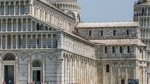 Pisa: Multilingualer Audioguide-App-Rundgang mit Live-Guide