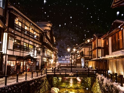 Lawatan Sehari Timur Laut | Onsen Ginzan & Pokok Ais Zao Kereta Kabel & Kawah Gunung Berapi Okama + 