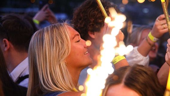 Prague : Soirée en bateau avec afterparty à l'EPIC