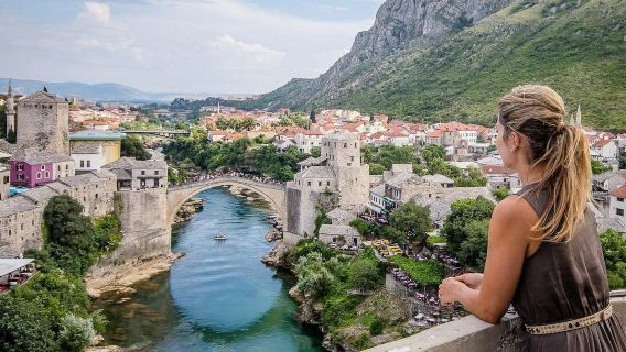 Passeio de um dia de Mostar, Bósnia, para Sarajevo (Blagaj + Cachoeiras de Kravice)