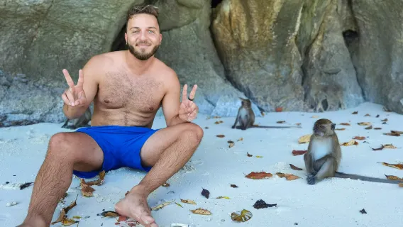 From Krabi: Transfer to Phuket with Phi Phi Longtail Boat Tour