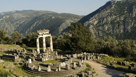 Delphi: Full-Day Guided Tour from Athens